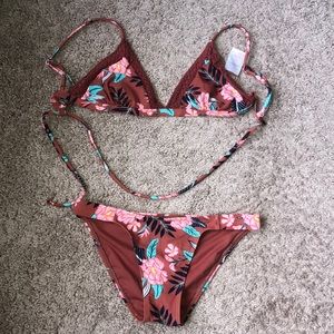 Bathing suit two-piece